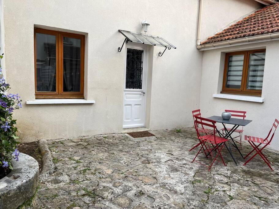 Petite Maison De Ville Au Calme Brie-Comte-Robert Eksteriør billede