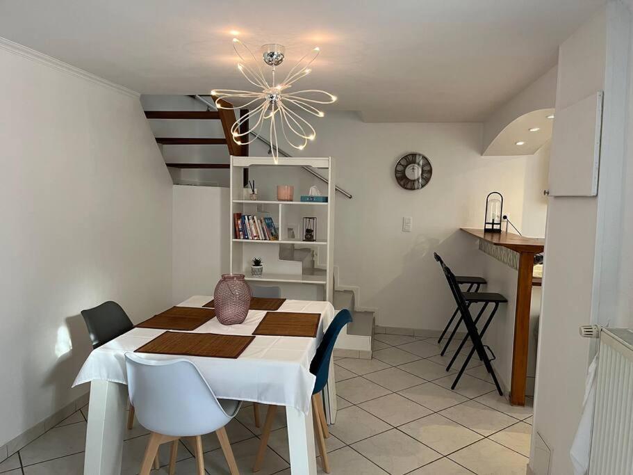 Petite Maison De Ville Au Calme Brie-Comte-Robert Eksteriør billede